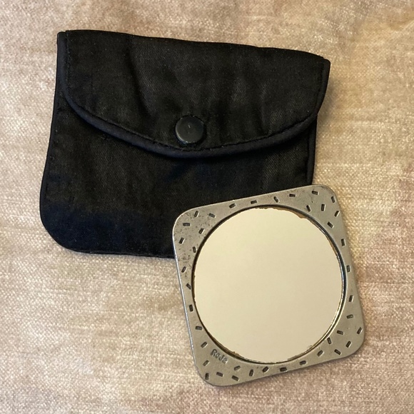 Travel Mirror Bachelorette 'Single Lady' Graphics Pewter Black Satin Pouch Fun - Picture 5 of 10